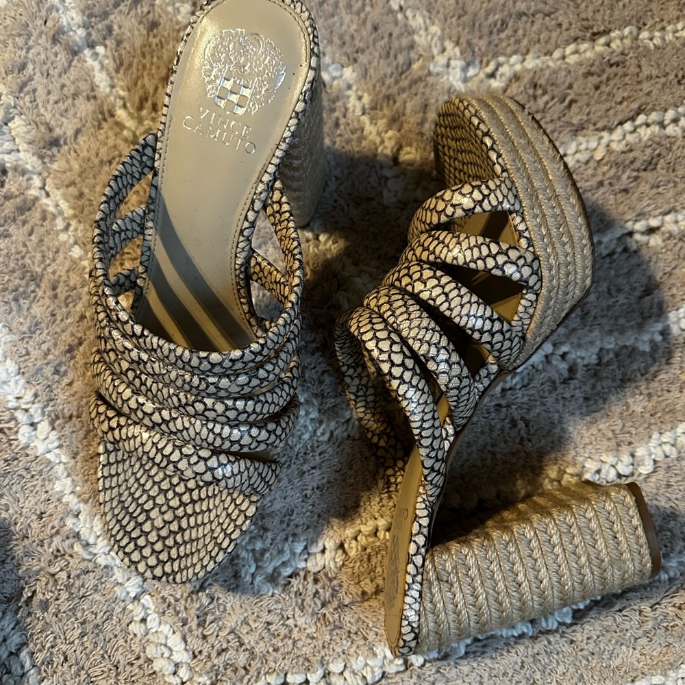 Vince Camuto Platform Heels - Black and Cream